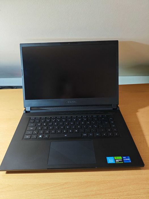 Gigabyte Aorus 15 BKF