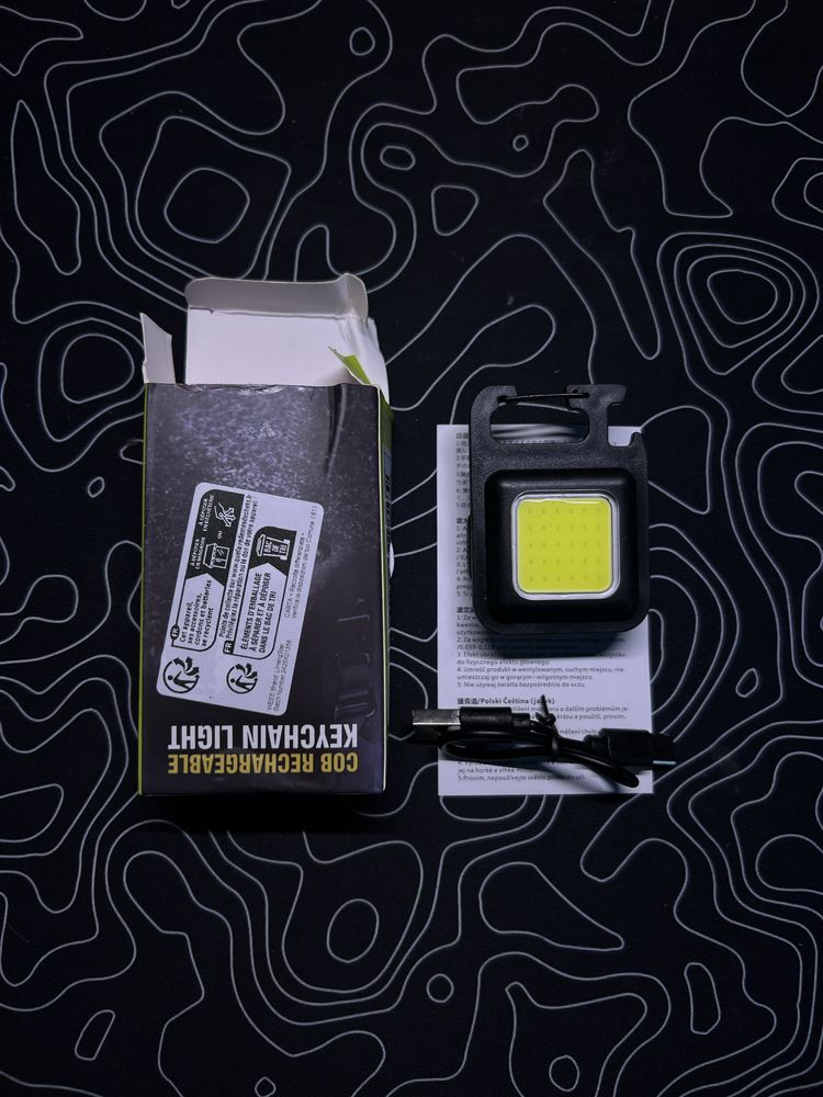 Kompaktowa lampka LED