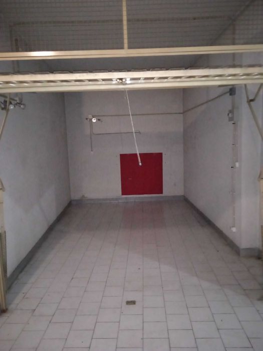 Garagem espetacular para venda em caldas da rainha