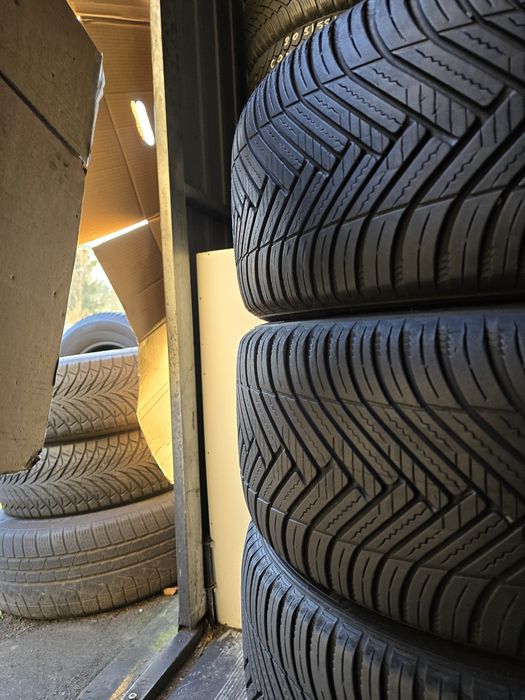 Sprzedam 4 opony 225/45 17" Hankook wielosezonowe