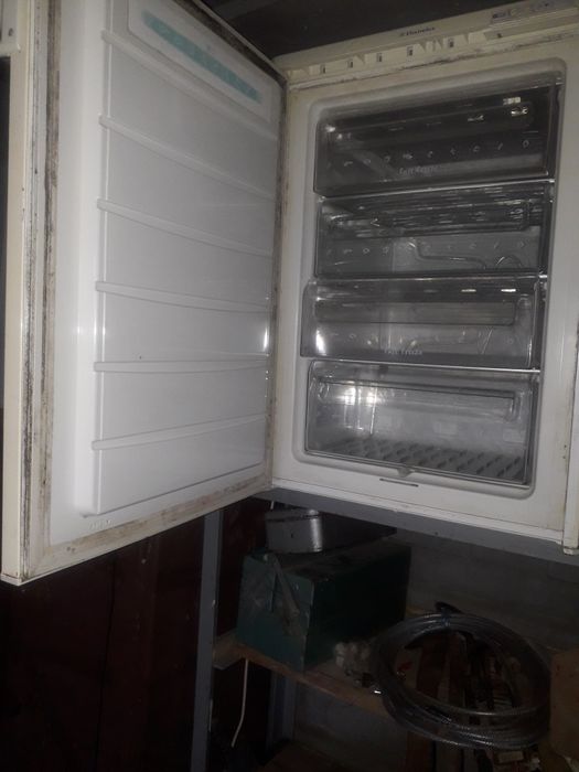 Морозильна камера Elektrolux