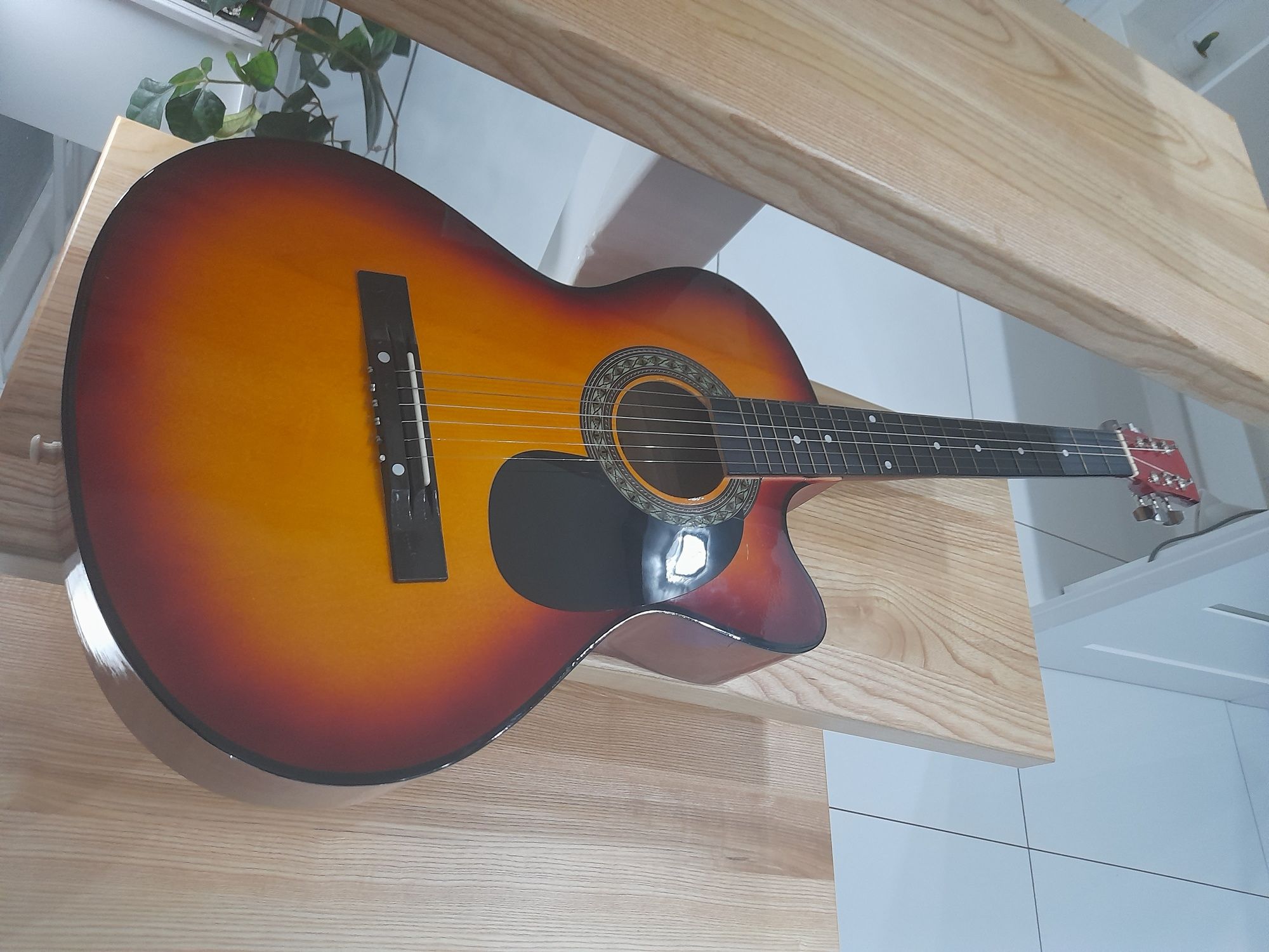 Gitara akustyczna Castelo G3 rozmiar 4/4 kolor podpalany