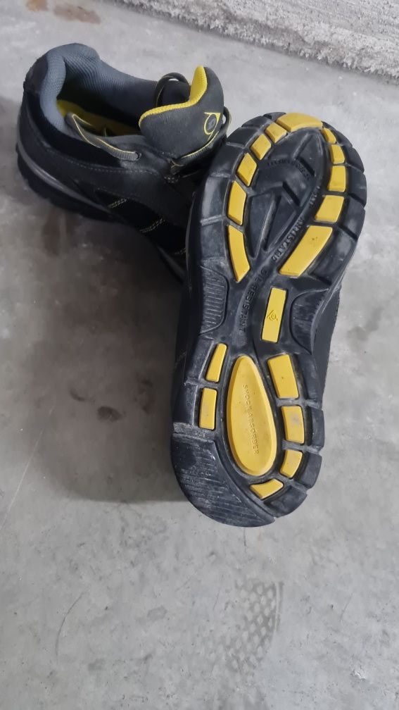 Sapatos de protecção Dunlop