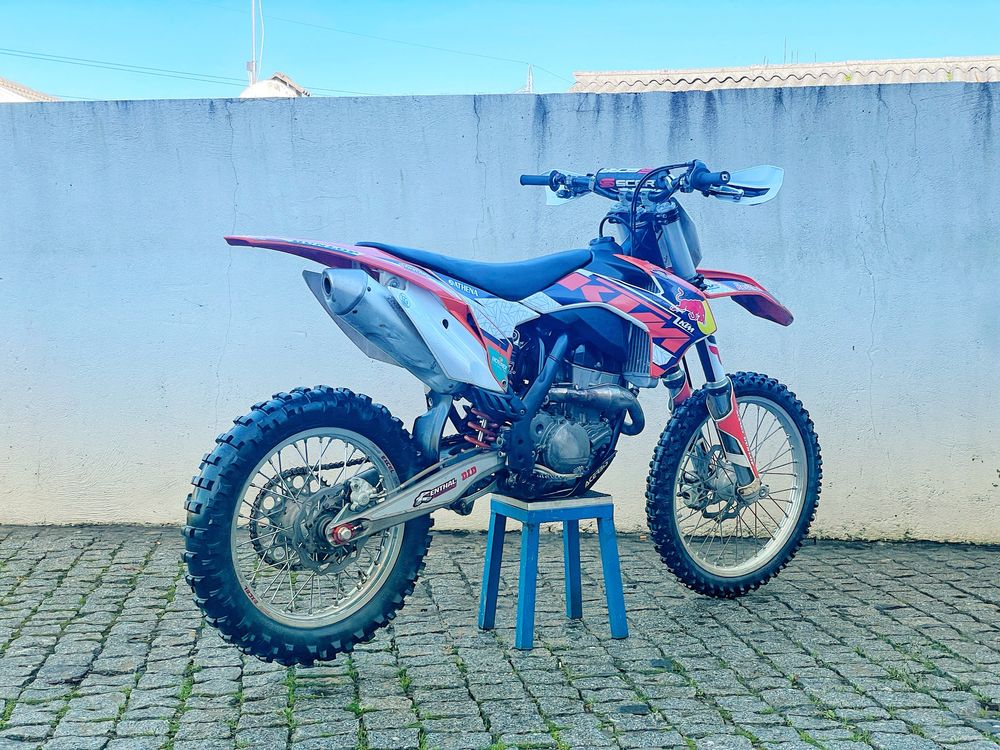 KTM SX-F 250 de 2012 Roda 18 e Starter