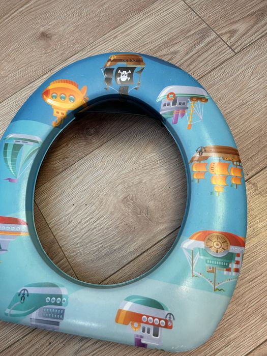 Накладка на унитаз, дорожный горшок