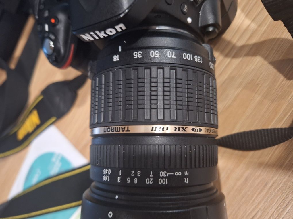 Nikon D5200 + Tamron AF 18-200 - znikomo używany