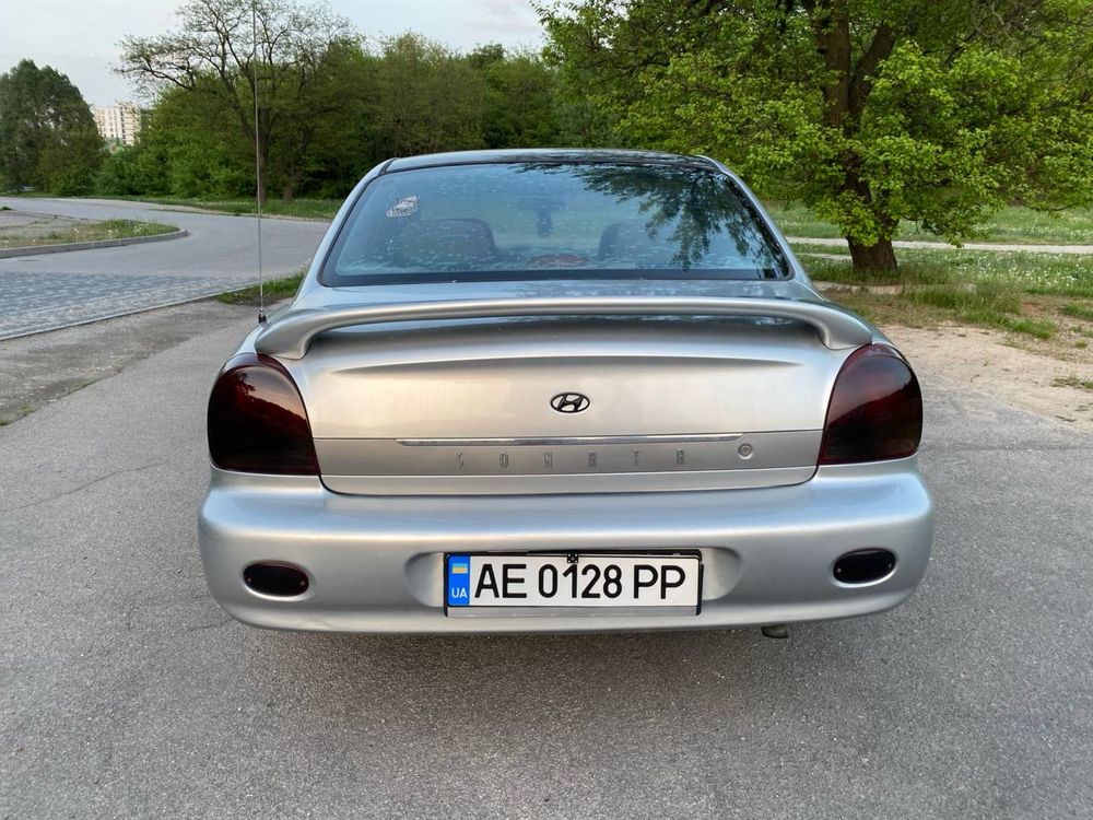 Hyundai Sonata 2001