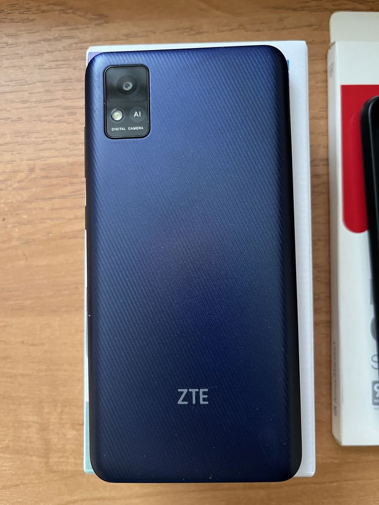 ZTE Вlade A31 2/35Gb NFC как новый + чехол и 2 стекла