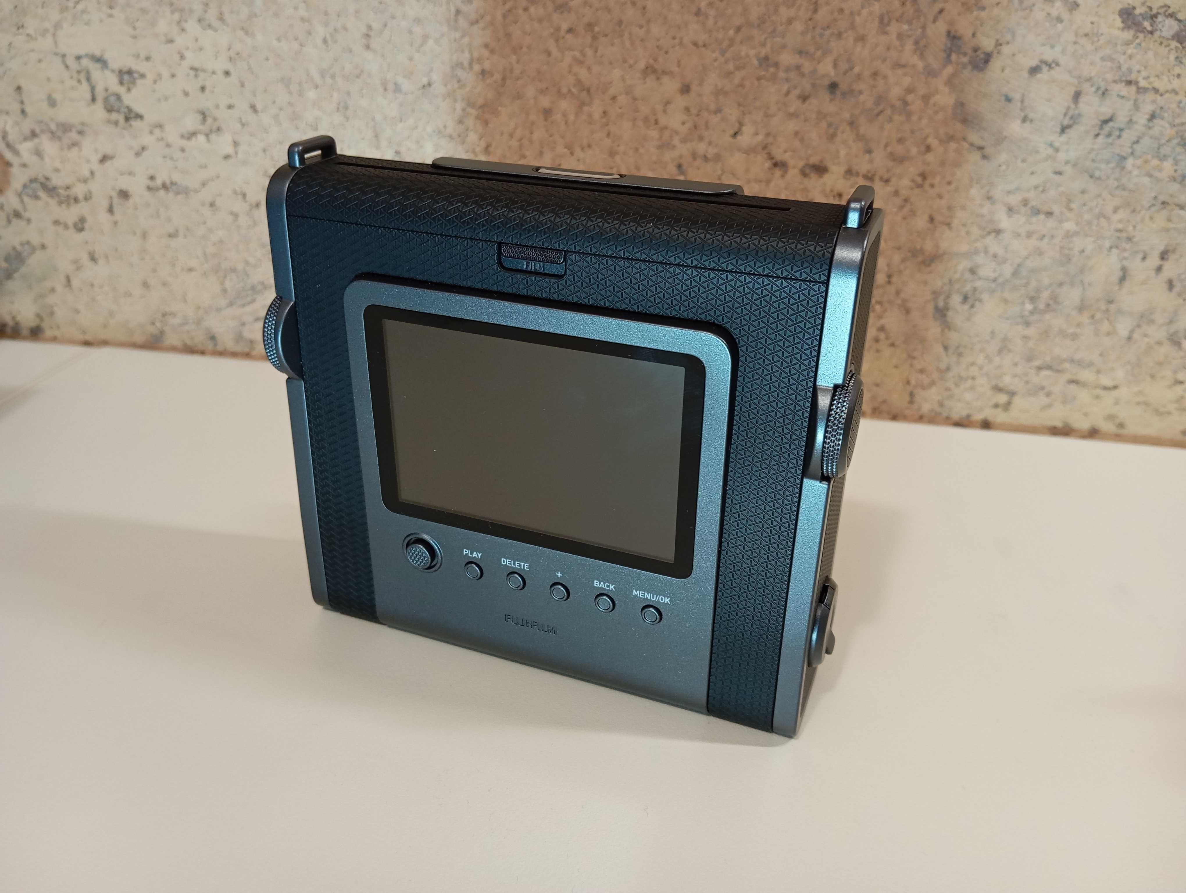 Camara Instax Wide EVO