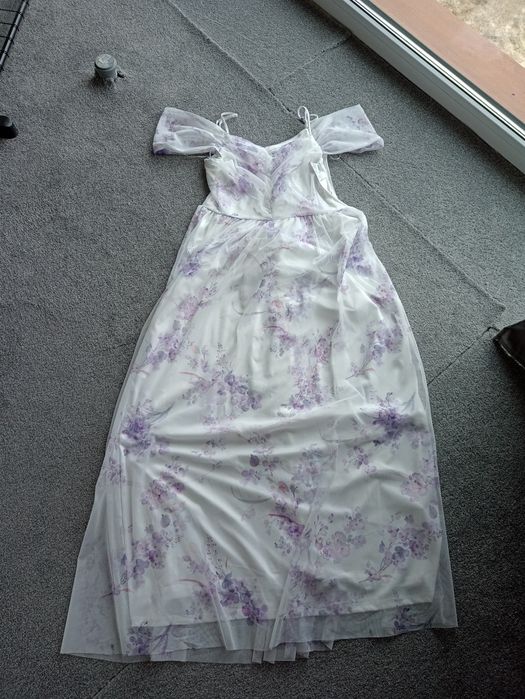 Suknia do sesji ciążowej plus wianek