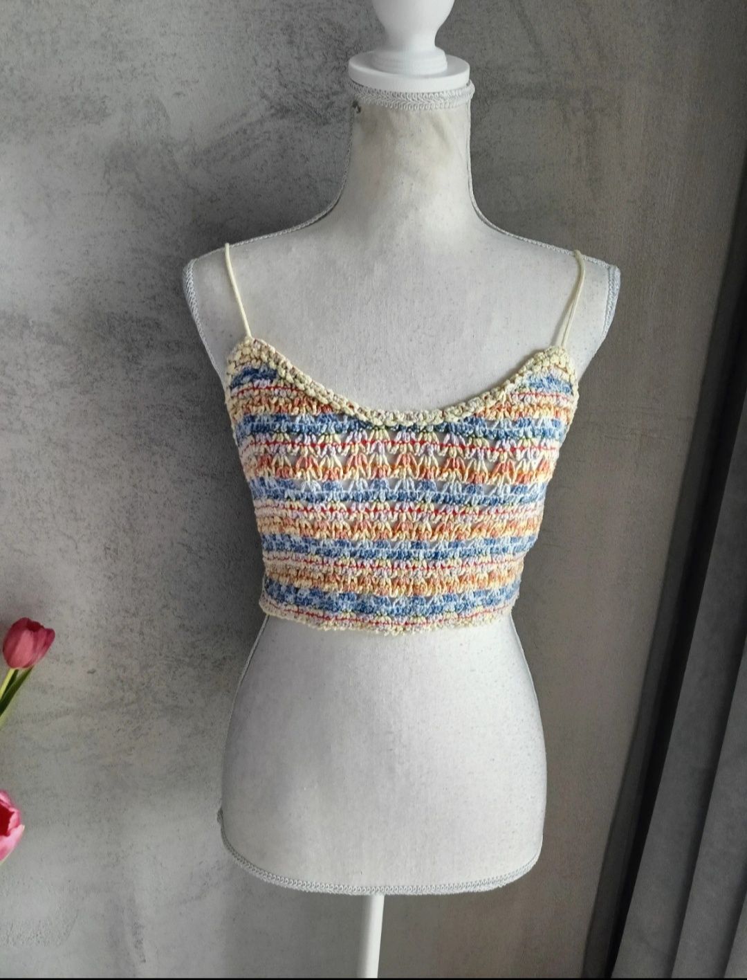 Top Zara s 36 krótka bluzka kolorowa