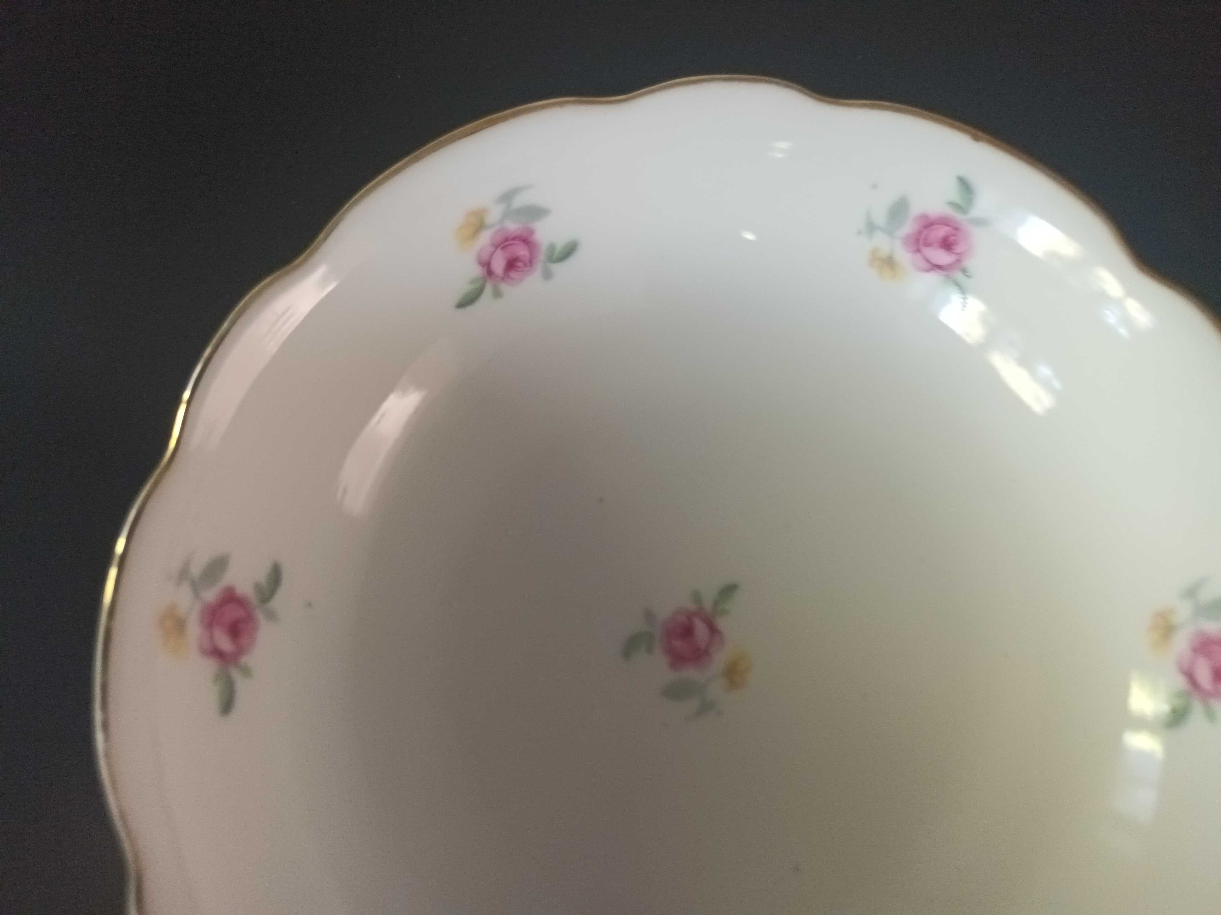 Stara porcelana, trzy miseczki, made in Czechoslowakia 1940