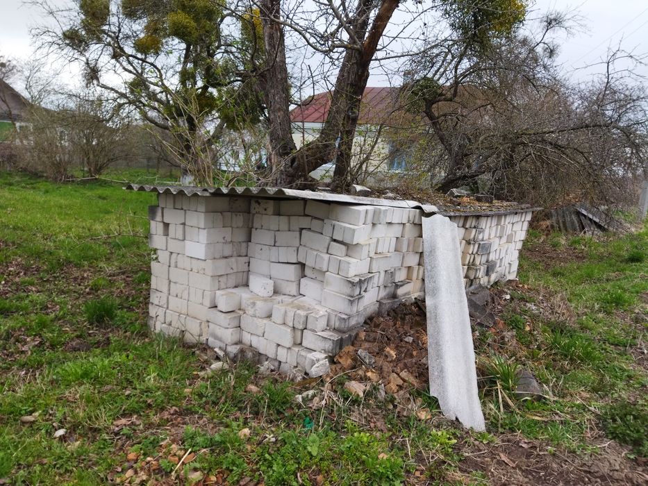 Продам цеглу (червона і біла)