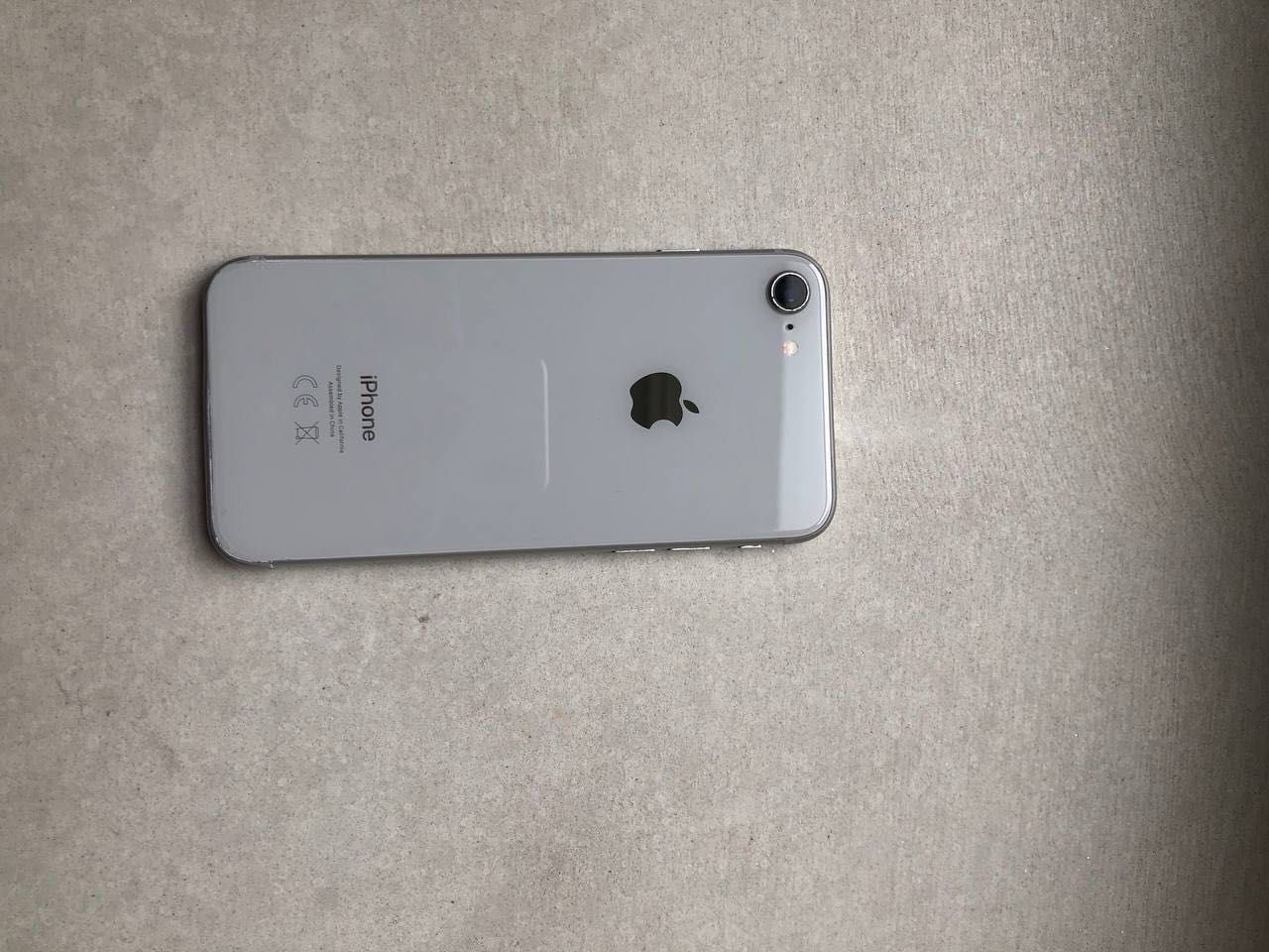 Sprzedam iPhone'a 8 256GB stan 8-9/10