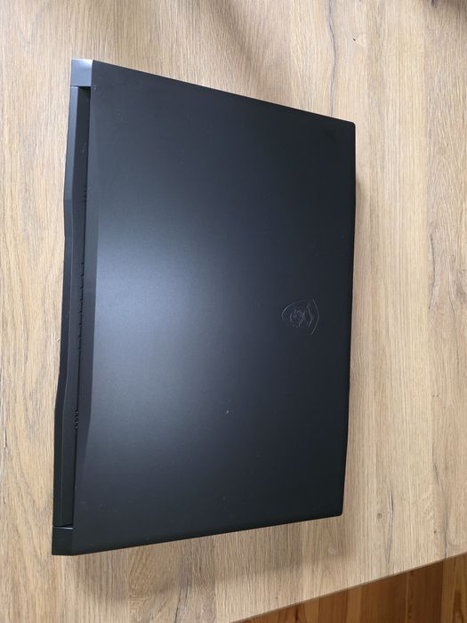 MSI GF76 (17,3″ FHD, RTX 3050 Ti, i5-11400H, 16 GB RAM, 500 GB SSD)