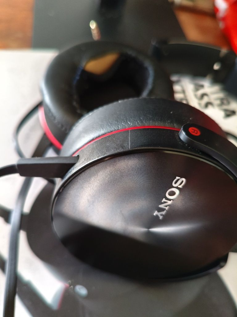 Headphones Sony MDR-XB950AP Extra Bass