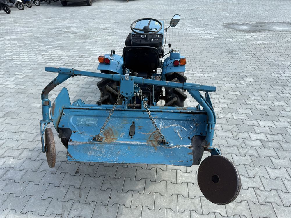 Японський трактор Mitsubishi D1450