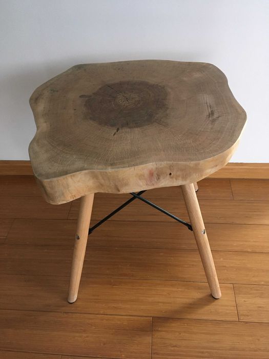 Stolik drewniany 37-48 x 6 x 46,5