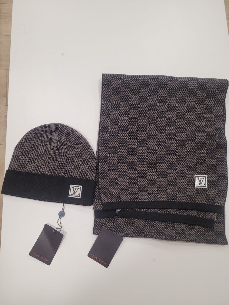 Nowy szalik z czapka Louis Vuitton