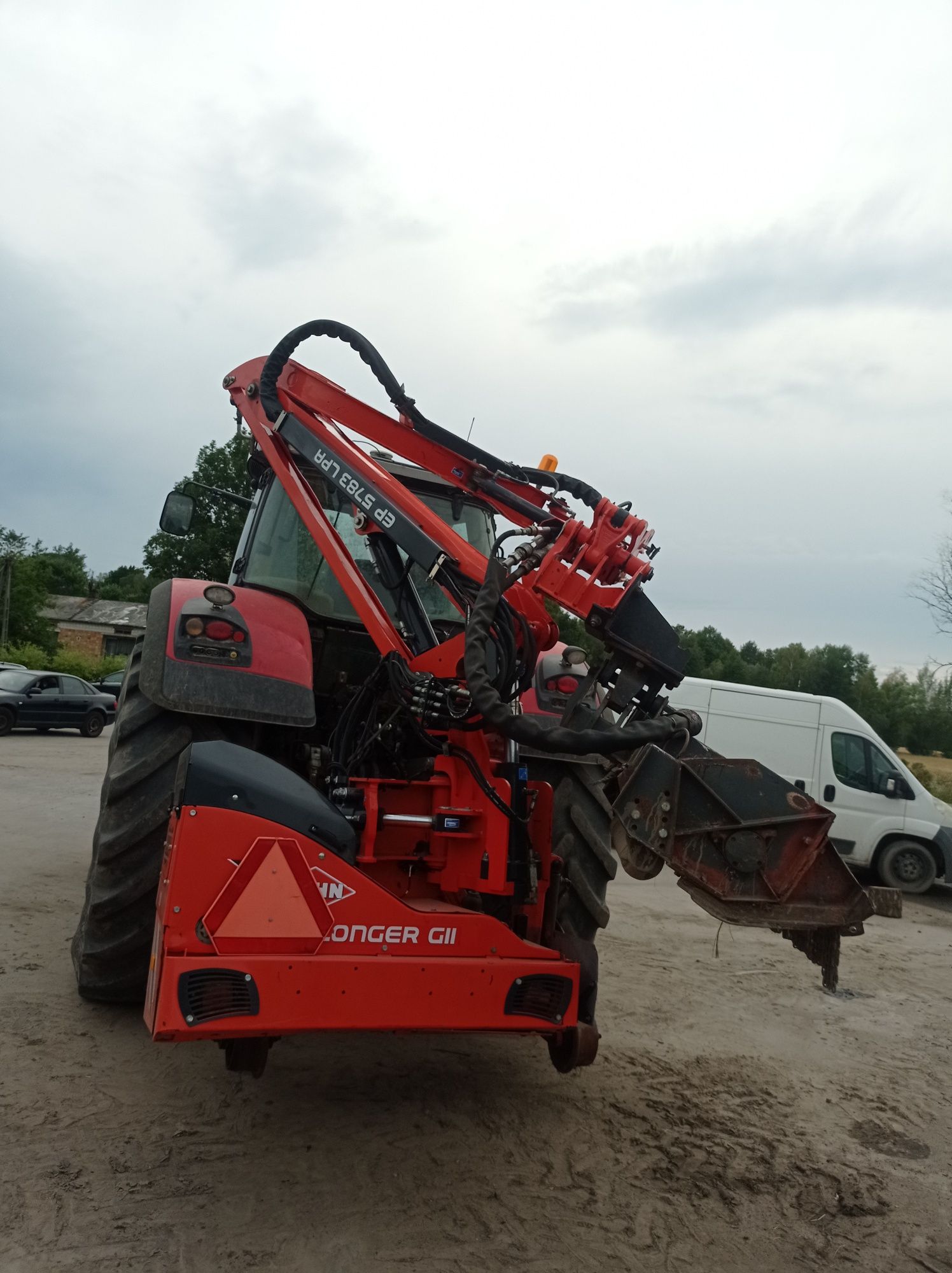 Kosiarka wysięgnikowa Kuhn Longer G2  EG 7357 LPA/Sprowadzona