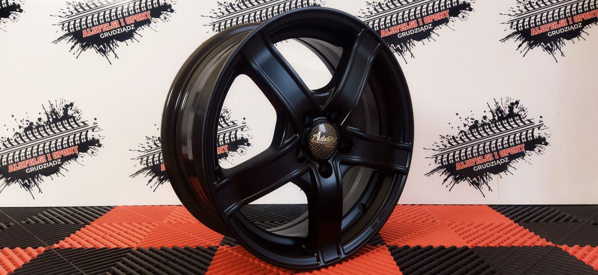 Nowe Alufelgi Czarne 16" 5x100  Fabia Kamiq Scala Rapid Roomster VW