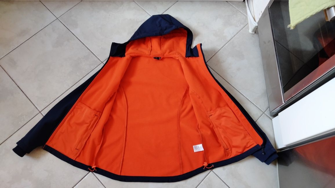 Niemiecka kurtka Softshell 38/40
