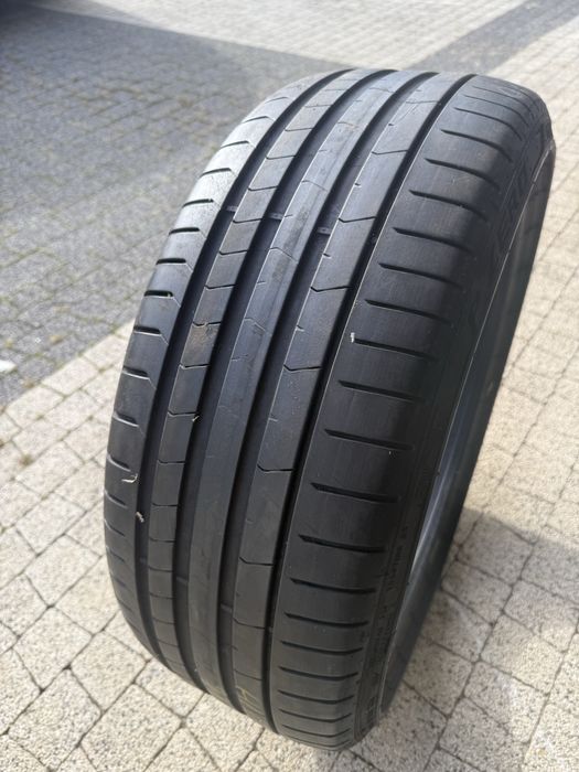 Pirelli P ZERO 245/35 R20 Runflat