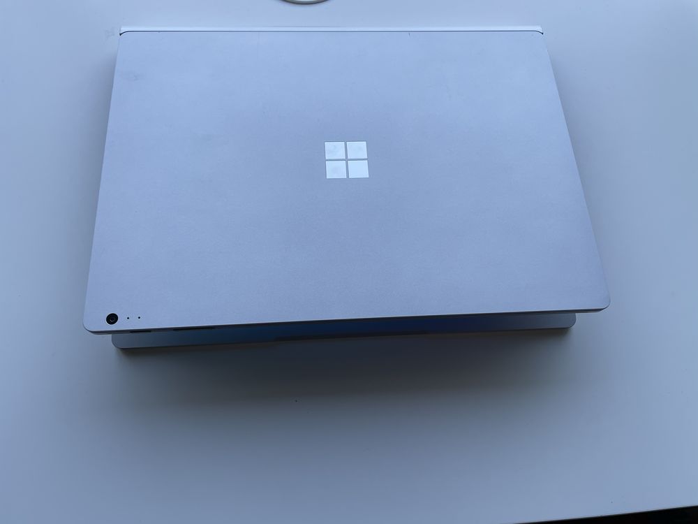 Microsft surface book