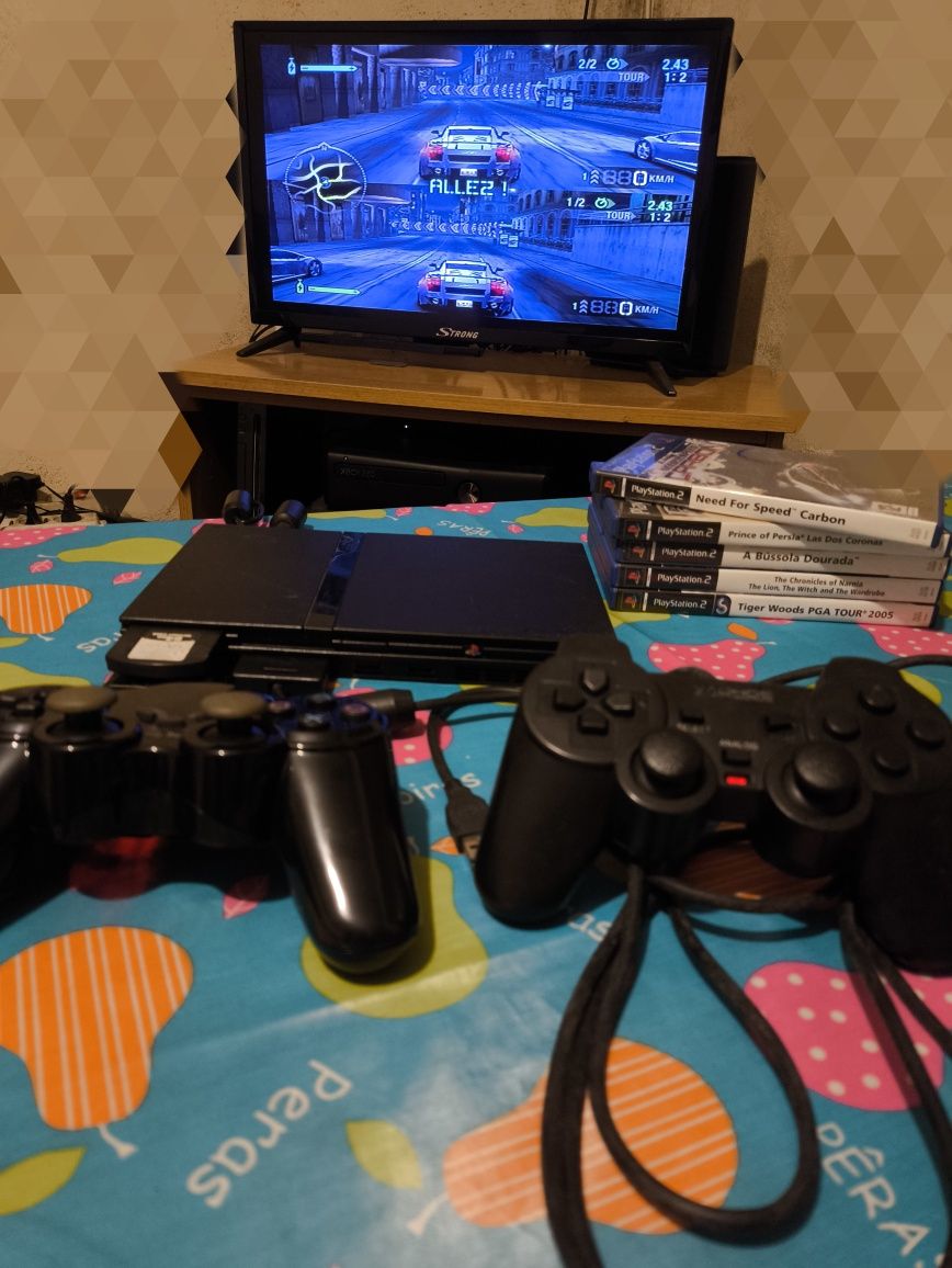 PlayStation 2 Slim (PS2) + Extras