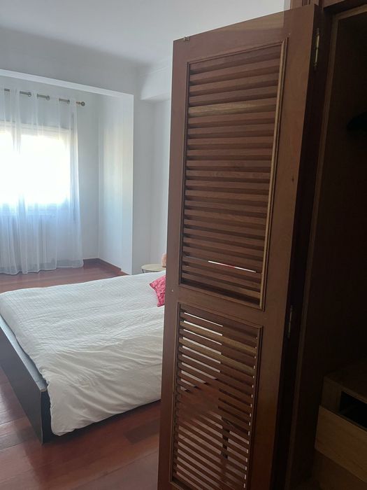 Quarto para arrendar