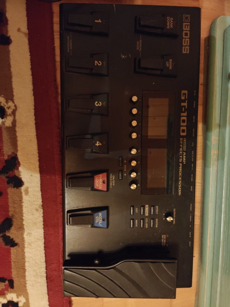 Boss GT 100 multiefekt