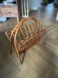 Gazetnik rattanowy