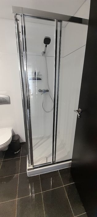 Shower box 80x80x185 cm em alumínio e vidro temperado excelente c