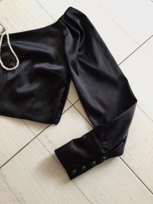 Блуза на одне плече атласна вечірня 34 хс Модниця