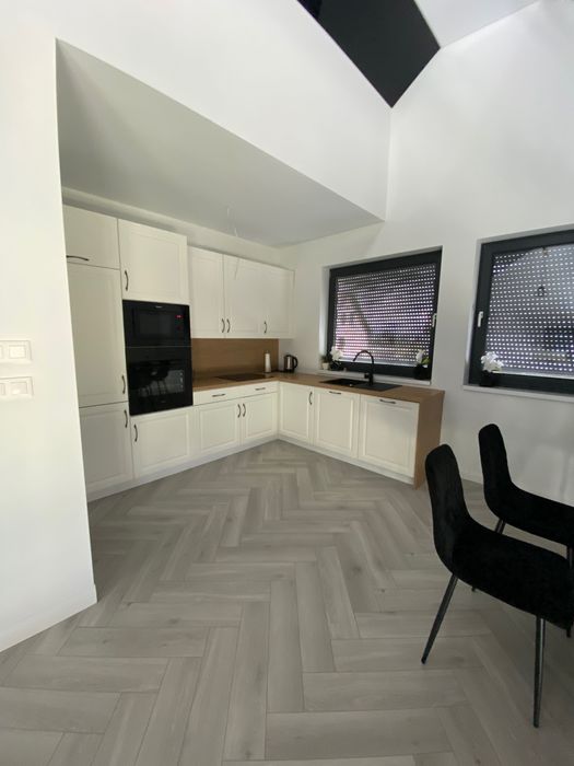 Sprzedam dom z ogrodem /Stodoła Ekonomiczny 2b rok budowy 2019 .