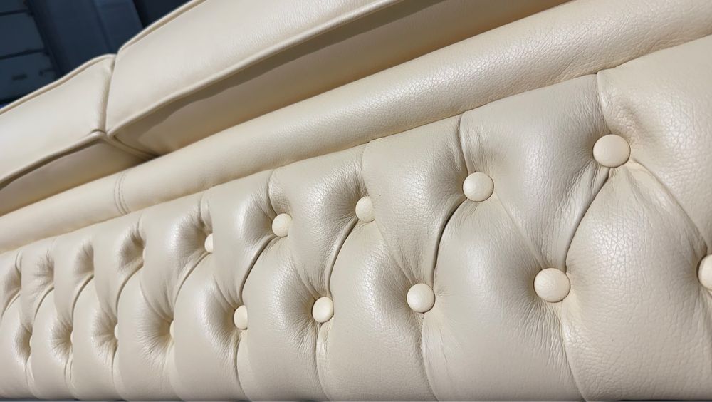 Шкіряний двомісний диван Chesterfield. Кожаный двухместный Честерфилд