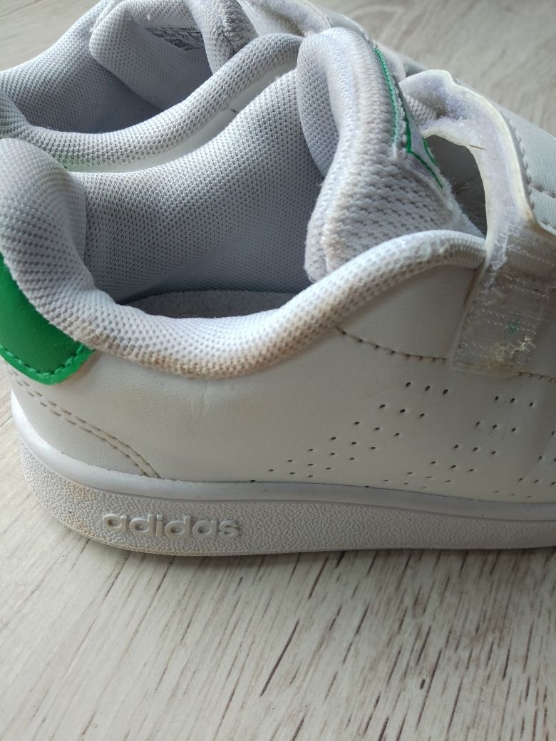 Buty dziecięce Adidas  rozmiar 27