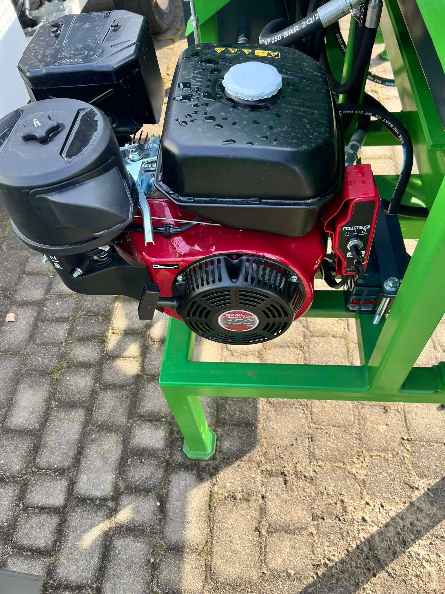 Piło łuparka R-380 z silnikiem spalinowym Nowa Producent ROLTRAC