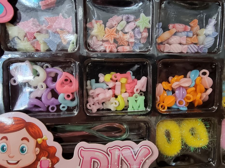 Koraliki do nawlekania dla dzieci zestawy bransoletek naszyjników