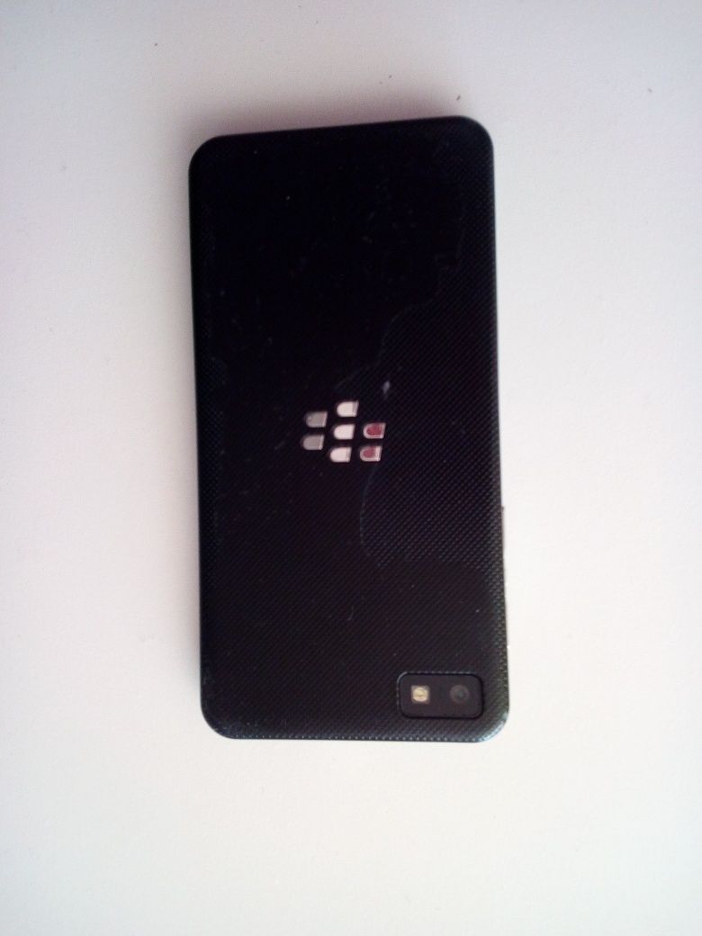 Смартфон Blackberry z10