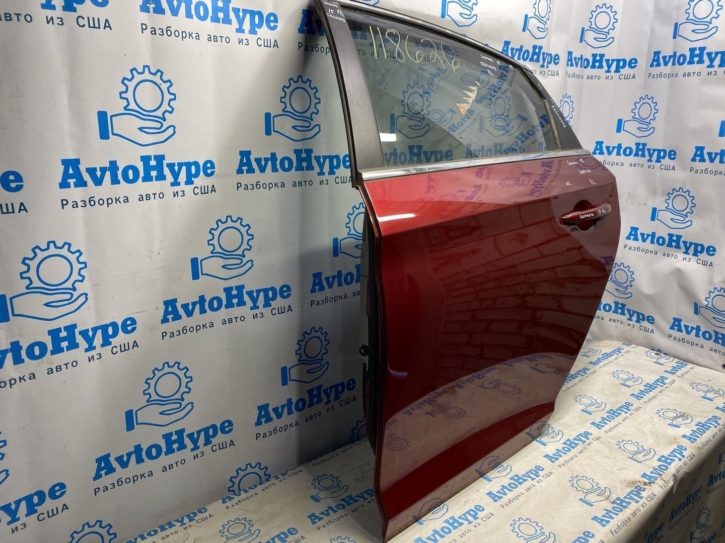 Дверь голая зад лев Hyundai Sonata 15-17 красный цвет TRзагнута позле
