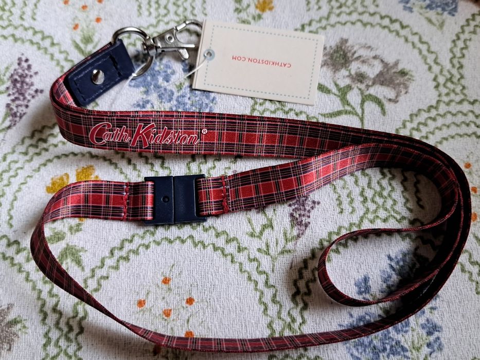 Nowa smycz Cath Kidston czerwona krata