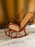 Fotel bujany rattanowy