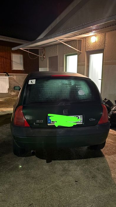 Vendo Renault clio 1.2 pra vender logo poucos km