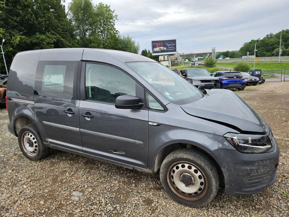 Volkswagen CADDY  4MOTION  2.0 TDI  AUTOMAT DSG  4x4    150Km   Francja  uszkodzony