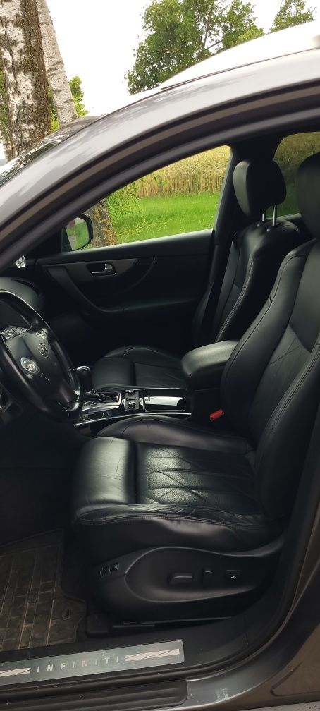 Infiniti QX70 S 3.0D od właściciela, mały przebieg