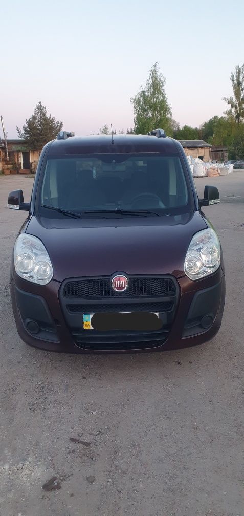 Fiat Doblo 2011 року 1.4 бензин