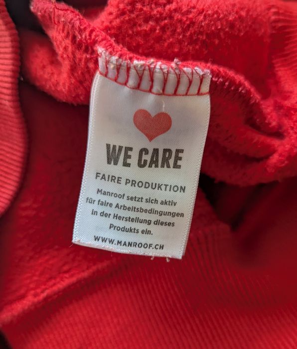 Червона толстовка від Manroof