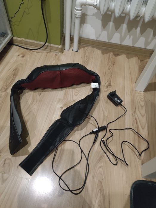 Masażer karku pleców