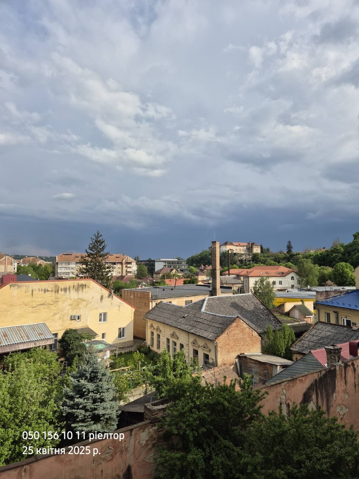 Продаж квартири в центрі міста під комерцію 112кв.м.